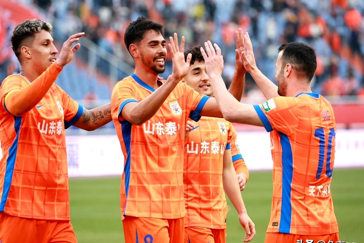 关于法国杯赛程吃紧，山东泰山集结日外线爆发，底气十足，控场能力受关注的信息